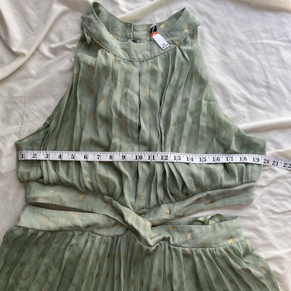 XVX Mint Green Pleated Romper w/ waist cut-outs - Picture 8 of 8